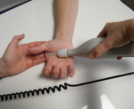 Handtherapie Muskelstimulation Dresden Conversio